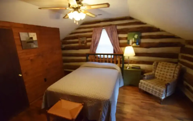 Graves Mountain Farm & Lodges