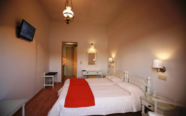 Mirini Hotel
