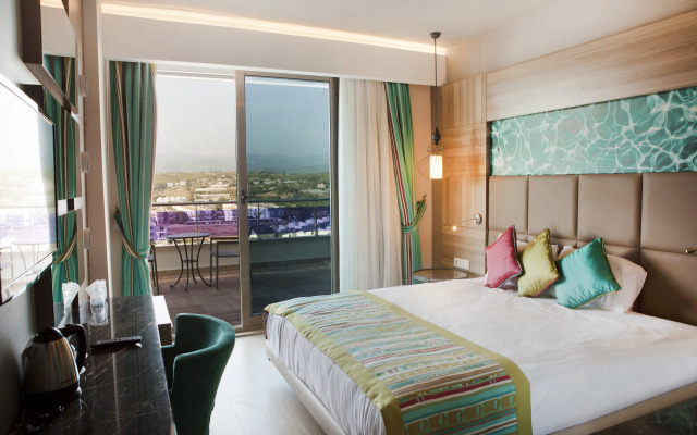 Long Beach Harmony Hotel & Spa