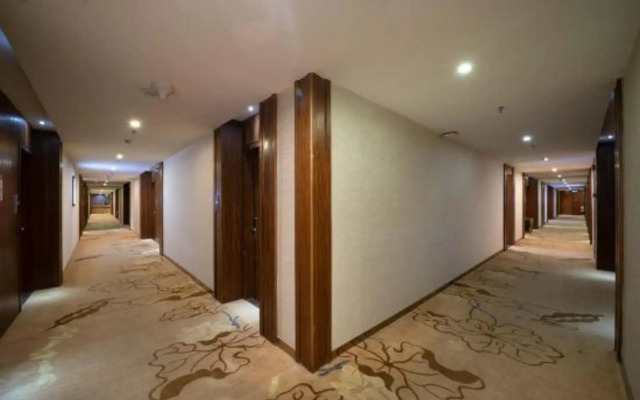 Guangzhou Treasure Holiday Hotel (Panyu Shiqiao Branch)