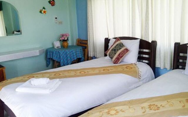 Tanaosri & Creekside Resort