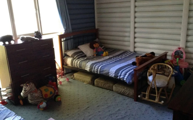 Chloe's Cabin Accommodation – Guest Rooms – White Beach