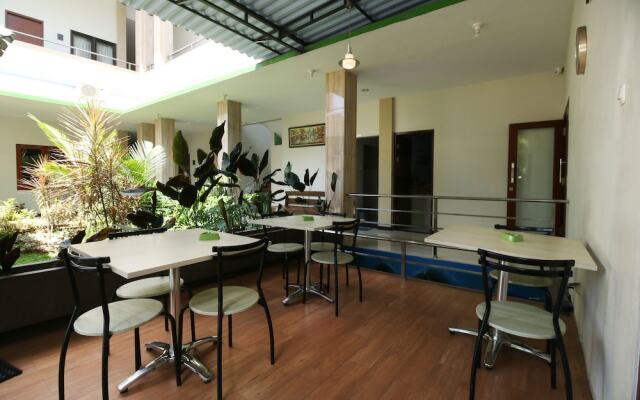 Airy Terminal Tirtonadi Setiabudi 45 Solo