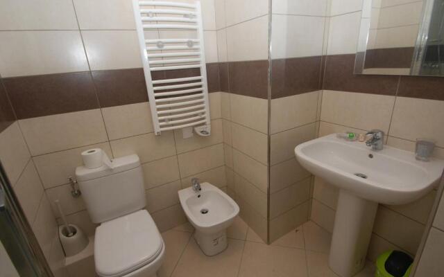 Appartement Menton, 2 pièces, 4 personnes - FR-1-196-200
