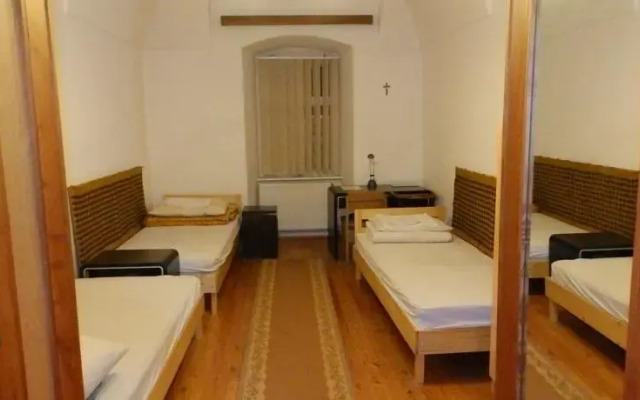 Assisi Szent Ferenc Kollégium Szombathely - фото 2