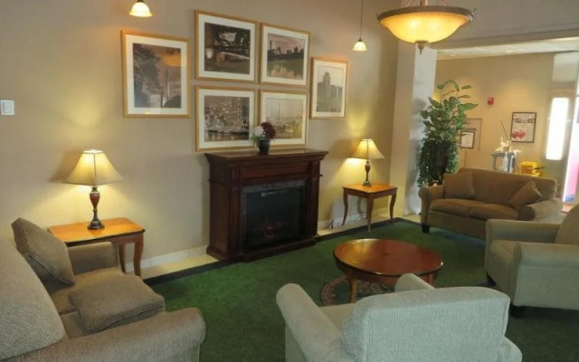 Comfort Inn & Suites Dtwn Lakeshore