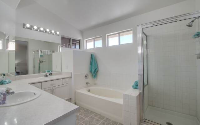 Beautiful Spacious House very Nice area