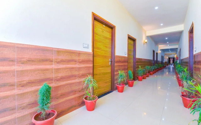 Fabhotel V Five