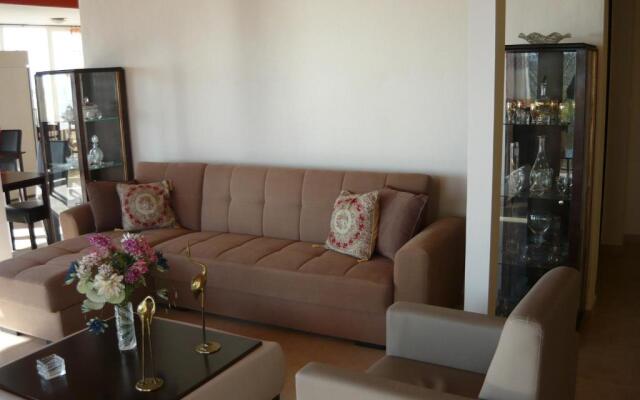 Victory Apartments Hotel
