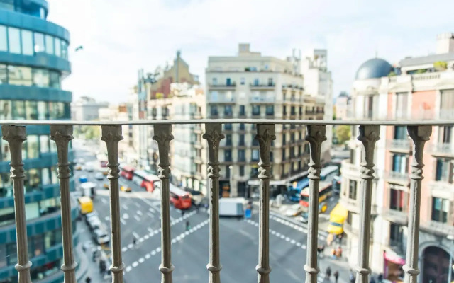 Be Barcelona Plaza Catalunya