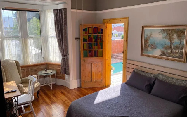 Heath Villa - private room