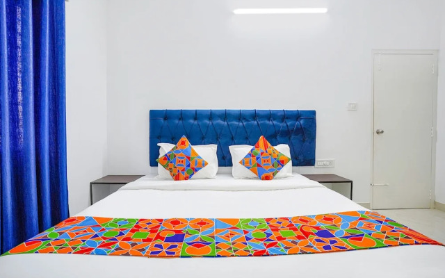 Fabhotel The Sun Roof Suites