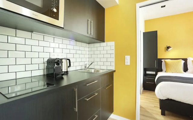 YAYS Paris Zola by Numa