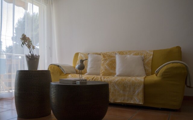 Flowers Apartment