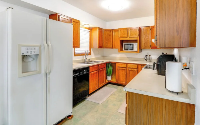 Near Dtwn & Pioneer Park: Fairbanks Home w/ Deck!