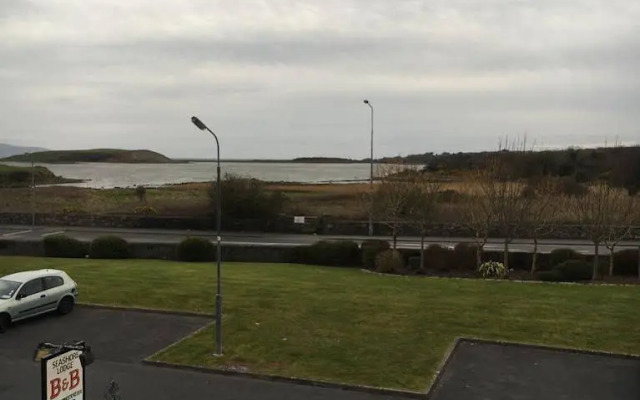 Seashore Lodge Guesthouse