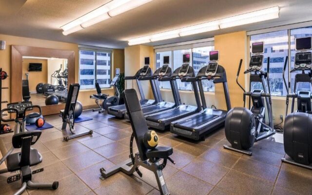 Hilton Woodland Hills / Los Angeles