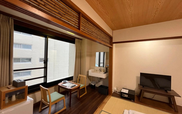 Kameya Rakan Hot Springs Ryokan