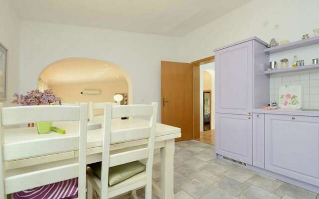 Lovely Villa in Vir With Swimming Pool