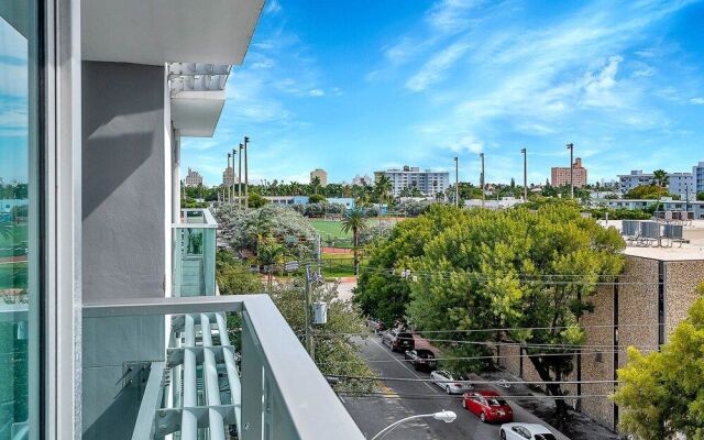 Private Condos at 1215 West by LMC