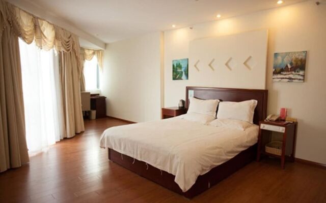 GreenTree Inn Taizhou Xinghua Bus Station Express Hotel