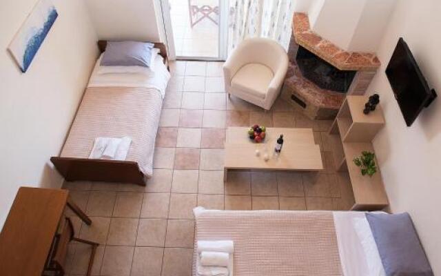 Arcadian Apartments & Studios