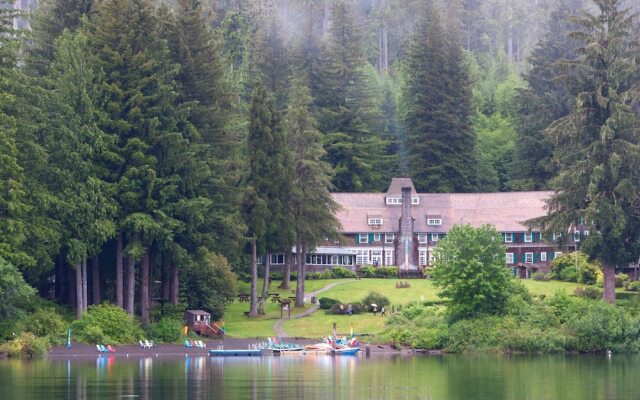 Lake Quinault Lodge