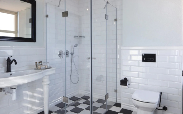 Carmella Boutique Hotel