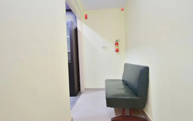 OYO 9060 Sri Sai Guest Inn