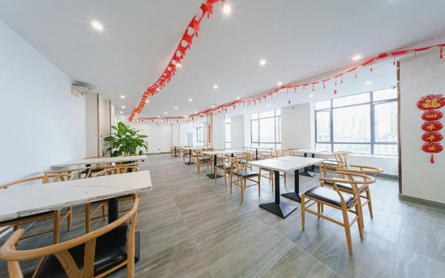 Haohai Qingyun Hotel