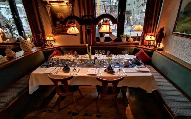 Hotel Restaurant Kaiserstuehler Hof