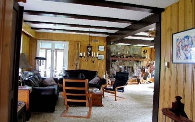 Willow Pond Country Bed And Breakfast