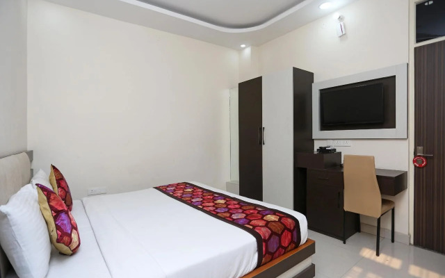 VMS Royal Inn By OYO Rooms