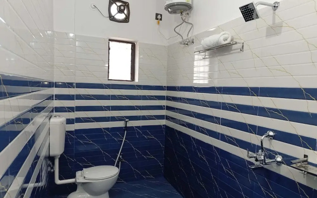 Pavitram Hotel & Banquet