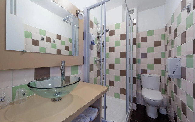 The Originals City, Hôtel Armen Le Triton