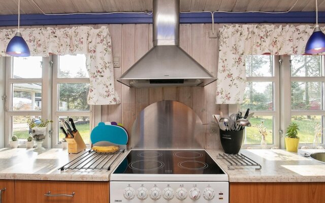 Plush Holiday Home in Storvorde With Roofed Terrace