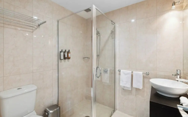 2-Bedroom Penthouse Apartment - The Beacon 1004