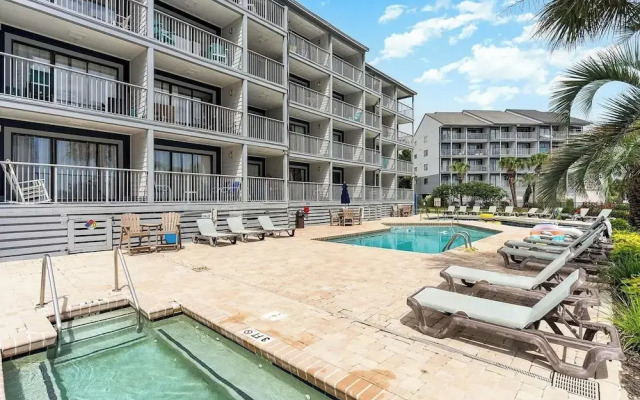 Bluewater Resort 307AB