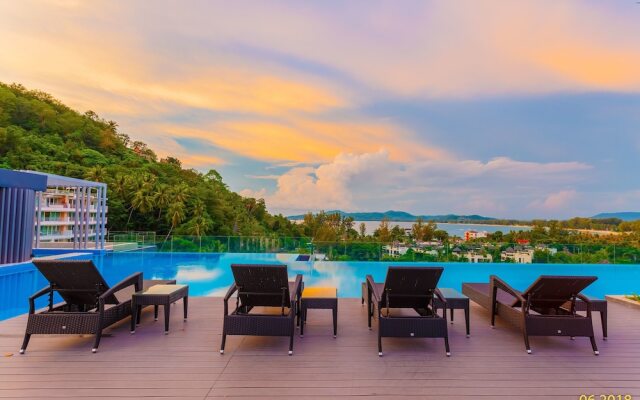 Aristo 2 Beach Front - by Holy Cow 213