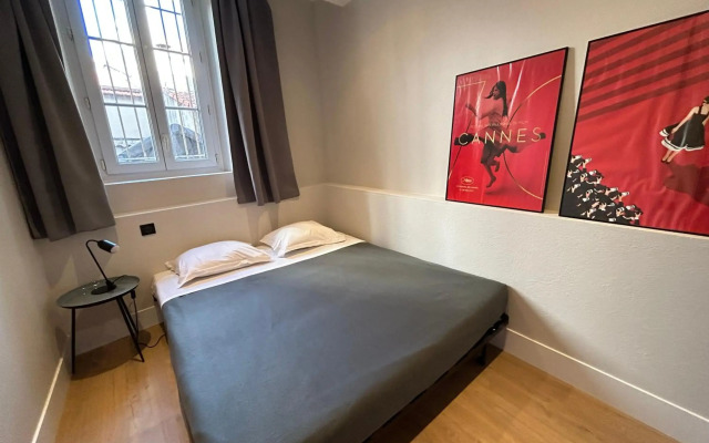 7 Art Hotel Cannes