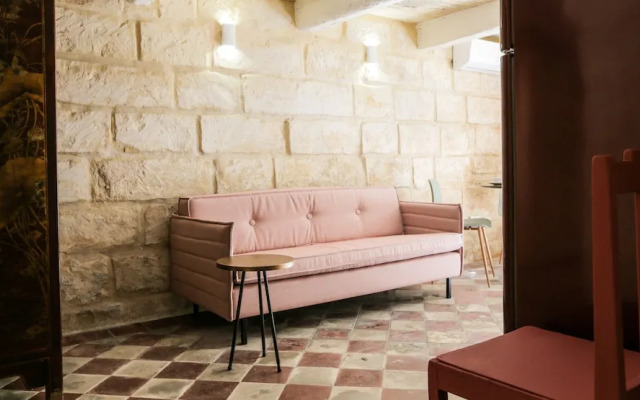 House of Pomegranates