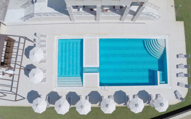 Niriides Luxury Villas