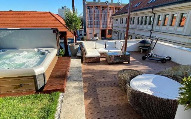 Sky Luxury Suite