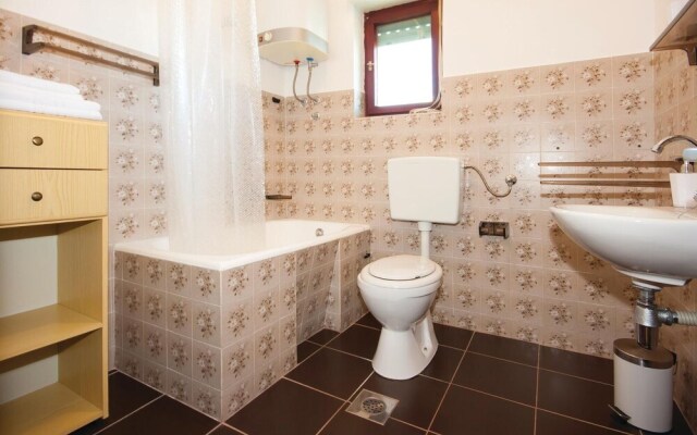 Nice Home in Sibenik With Wifi and 1 Bedrooms