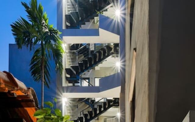 The Galaxy Home Apartment Doi Can