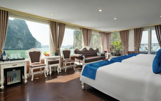 Halong Aquarmarine Royal Cruise