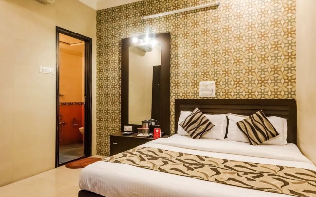 OYO 6371 Hotel Abrol