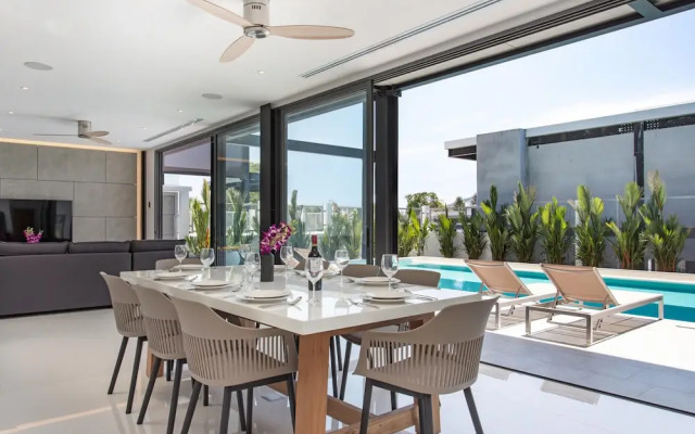 Stylish Salt Pool Villa Sunset Garden 5
