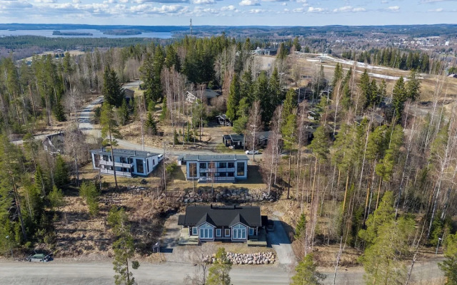 Spacious 2BR Cabin at Riihivuori Peak