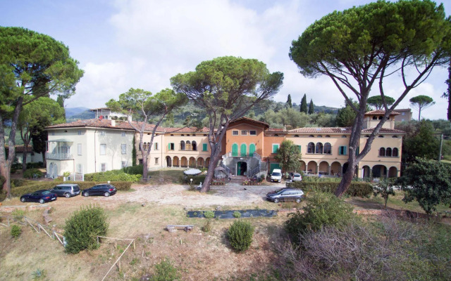 Villa Colle Olivi
